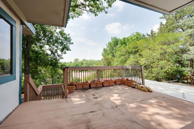 1301 Dublin Street, Grapevine, TX 76051
