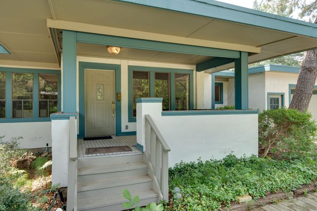1301 Dublin Street, Grapevine, TX 76051