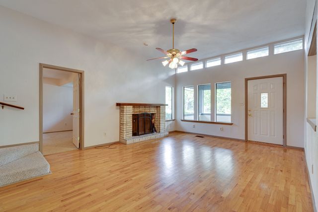 1301 Dublin Street, Grapevine, TX 76051