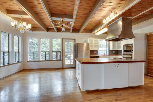 1301 Dublin Street, Grapevine, TX 76051