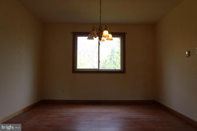 5 STONEHENGE DR, Medford, NJ 08055