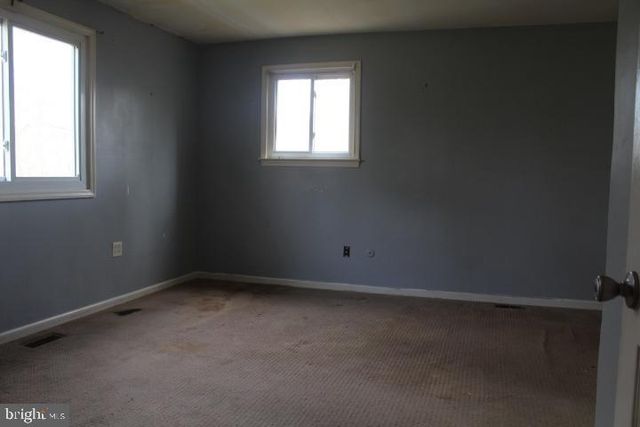 5 STONEHENGE DR, Medford, NJ 08055