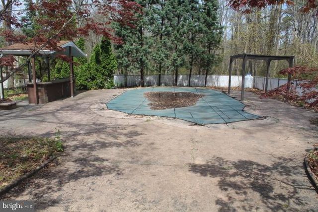 5 STONEHENGE DR, Medford, NJ 08055