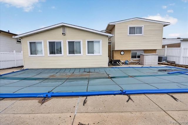14923 Malcolm Street, Southgate, MI 48195