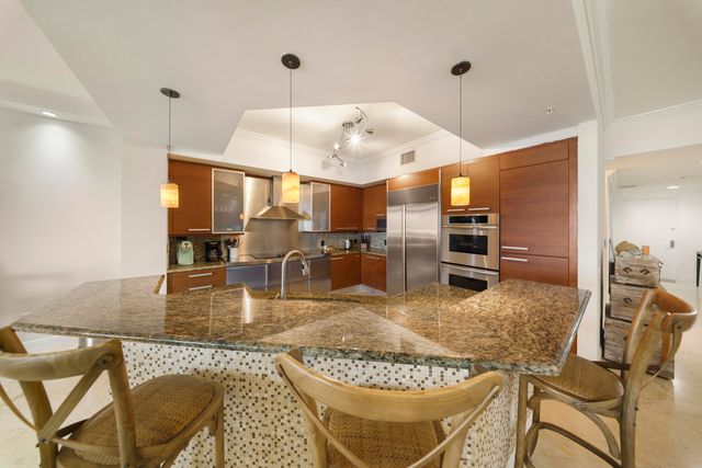 701 SE 21ST Avenue 302, Deerfield Beach, FL 33441