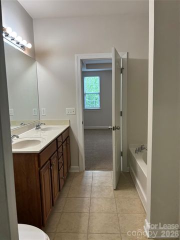 11114 Sandstone Road, Charlotte, NC 28277