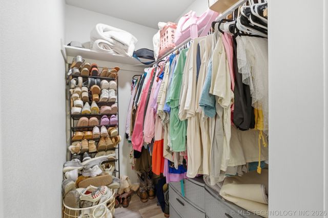 607 Valley Drive, Sand Springs, OK 74063