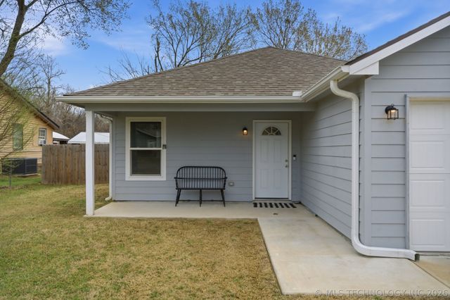 607 Valley Drive, Sand Springs, OK 74063