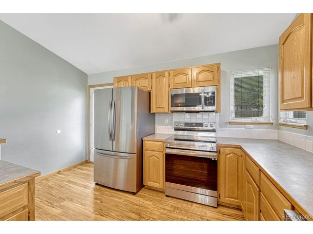 1112 Country Acres Ct, Johnstown, CO 80534