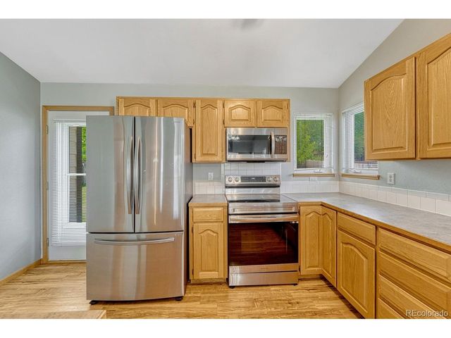 1112 Country Acres Ct, Johnstown, CO 80534