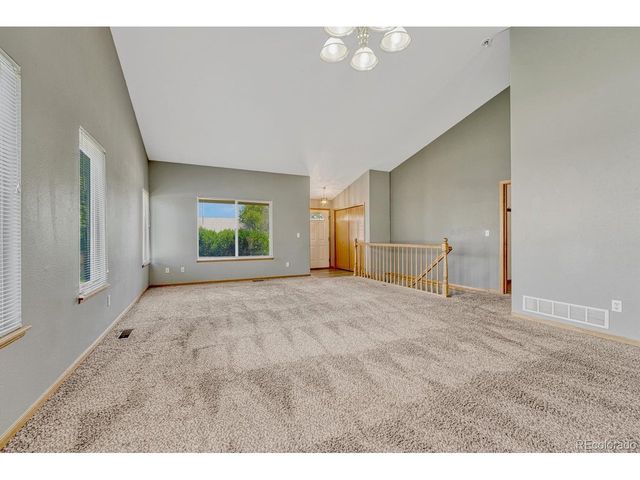 1112 Country Acres Ct, Johnstown, CO 80534