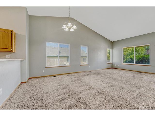 1112 Country Acres Ct, Johnstown, CO 80534