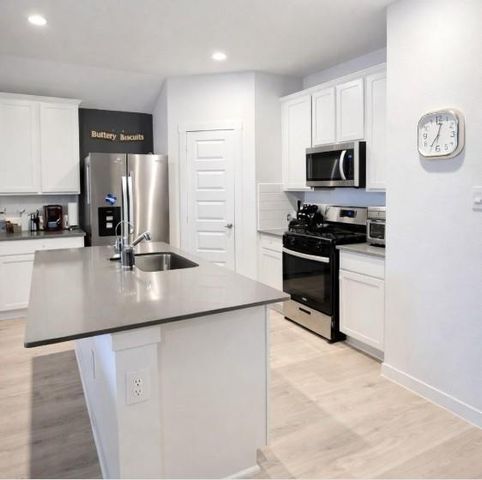 31811 Hallington Hill Lane, Fulshear, TX 77441
