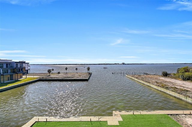 4413 Anthony Court Lane, Seabrook, TX 77586