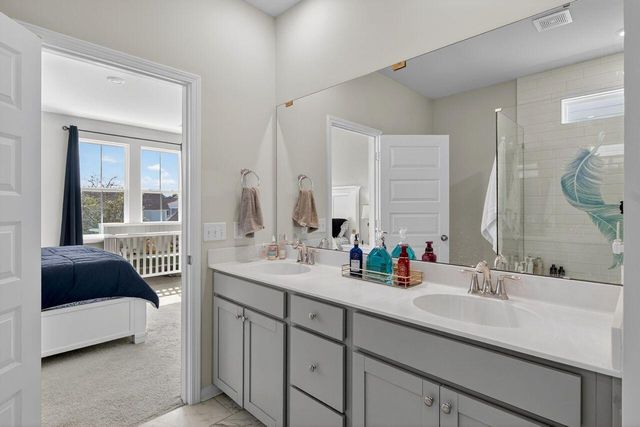 466 Woodgate Way, Summerville, SC 29485
