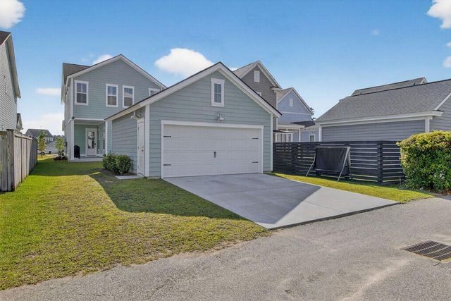466 Woodgate Way, Summerville, SC 29485