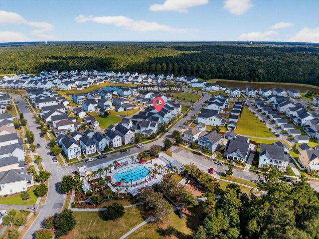 466 Woodgate Way, Summerville, SC 29485