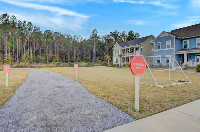 466 Woodgate Way, Summerville, SC 29485
