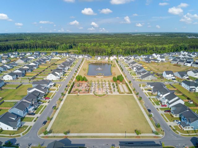 466 Woodgate Way, Summerville, SC 29485
