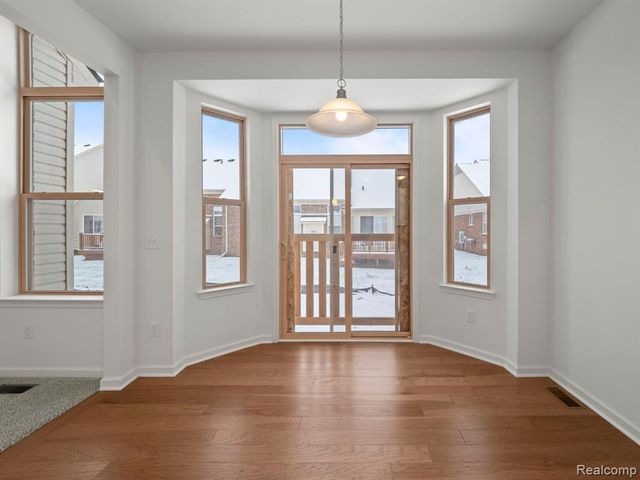 45731 Beaufort Drive, Macomb, MI 48044