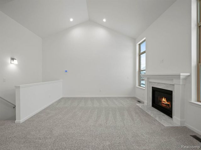 45731 Beaufort Drive, Macomb, MI 48044