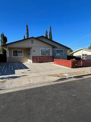 2829 Hilltop Road, Concord, CA 94520