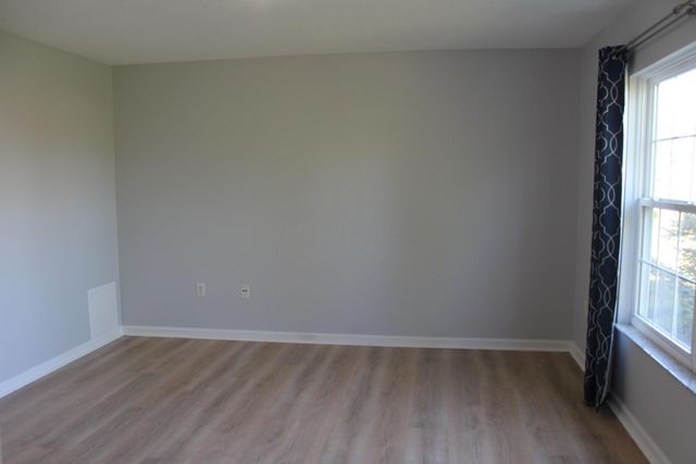 7774 Essex Gate Drive S, Dublin, OH 43016