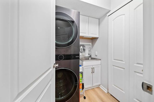 7774 Essex Gate Drive S, Dublin, OH 43016