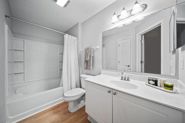 7774 Essex Gate Drive S, Dublin, OH 43016