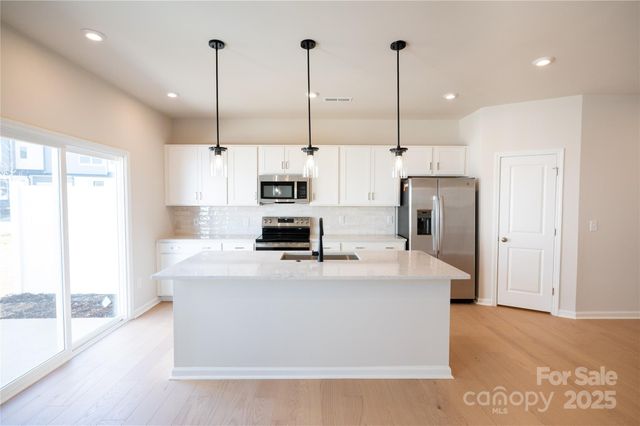 3012 Hutton Gardens Lane, Charlotte, NC 28269