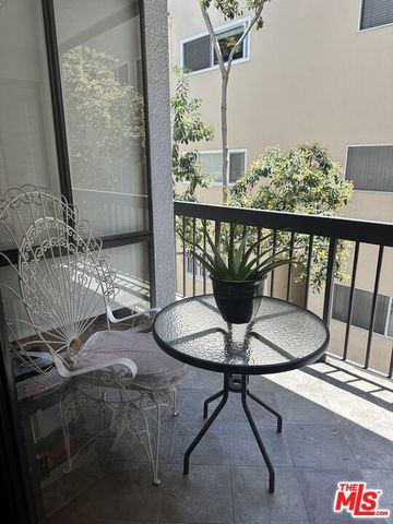 324 N Palm Drive 206, Beverly Hills, CA 90210