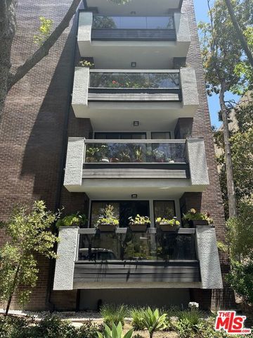 324 N Palm Drive 206, Beverly Hills, CA 90210