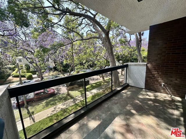 324 N Palm Drive 206, Beverly Hills, CA 90210