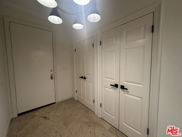 324 N Palm Drive 206, Beverly Hills, CA 90210