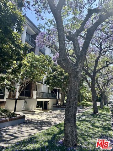 324 N Palm Drive 206, Beverly Hills, CA 90210