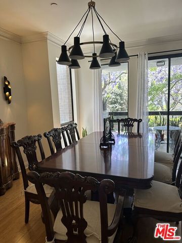 324 N Palm Drive 206, Beverly Hills, CA 90210