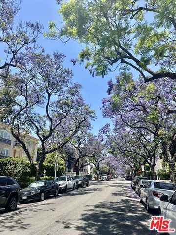 324 N Palm Drive 206, Beverly Hills, CA 90210