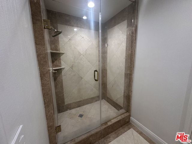324 N Palm Drive 206, Beverly Hills, CA 90210