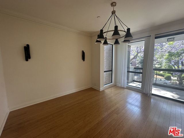 324 N Palm Drive 206, Beverly Hills, CA 90210