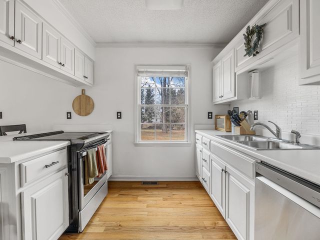 1659 Rainbow Lake Road, Inman, SC 29349