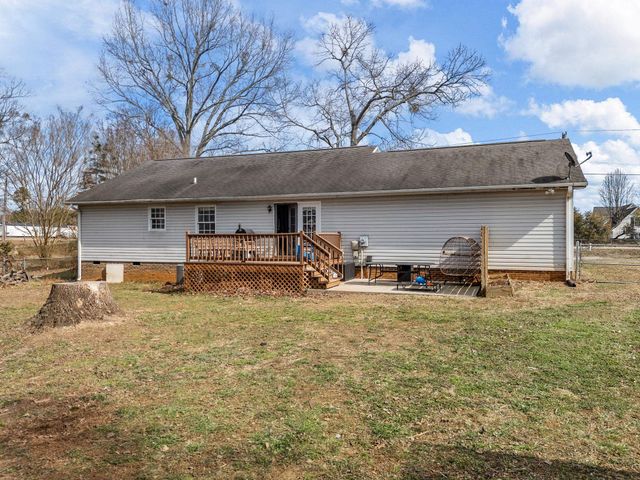 1659 Rainbow Lake Road, Inman, SC 29349