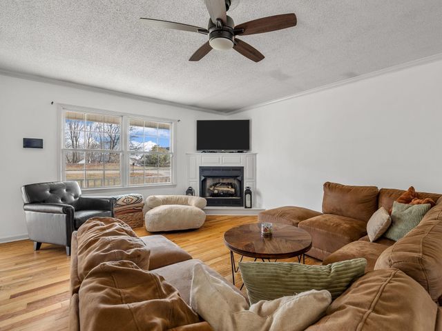 1659 Rainbow Lake Road, Inman, SC 29349