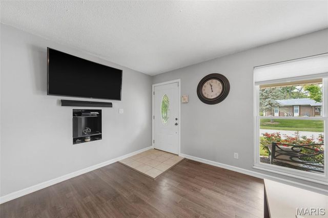 1815 Keeven Lane, Florissant, MO 63031
