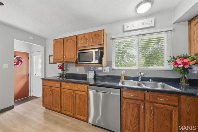 1815 Keeven Lane, Florissant, MO 63031