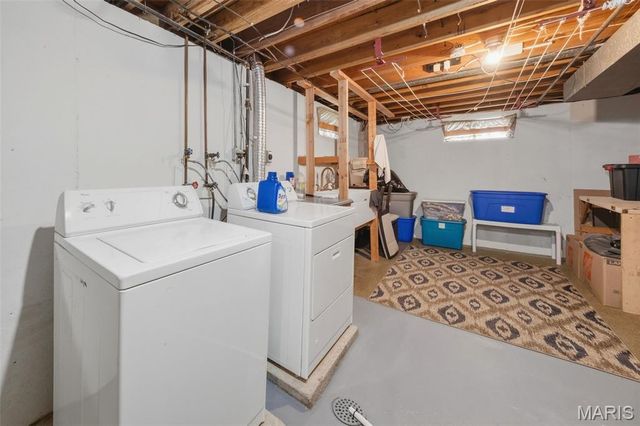 1815 Keeven Lane, Florissant, MO 63031