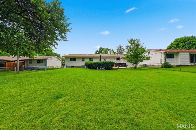 1815 Keeven Lane, Florissant, MO 63031