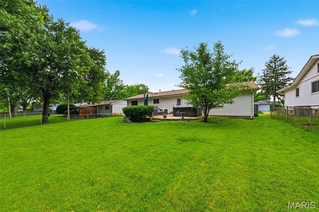 1815 Keeven Lane, Florissant, MO 63031
