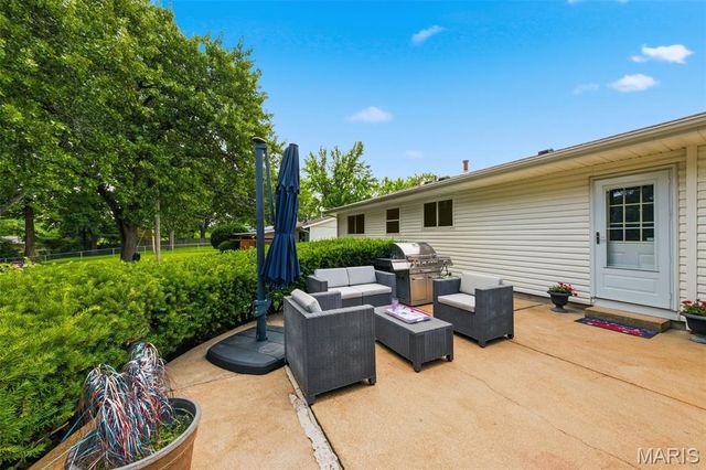 1815 Keeven Lane, Florissant, MO 63031