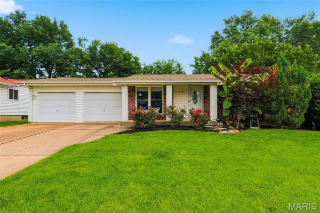 1815 Keeven Lane, Florissant, MO 63031