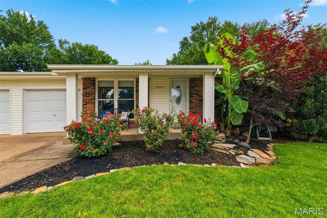 1815 Keeven Lane, Florissant, MO 63031